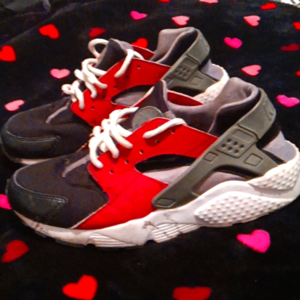 Nike Huaraches sneakers